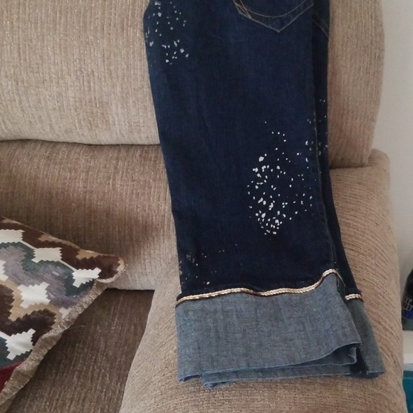 capri's - Picture 2 of 4